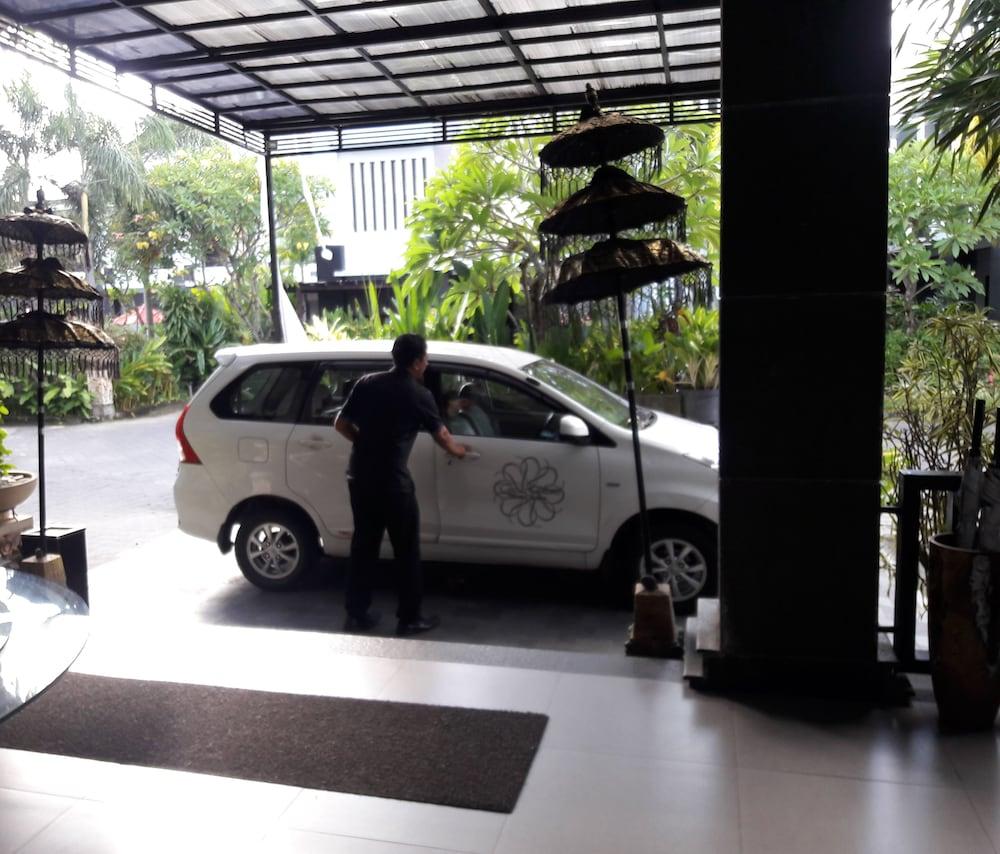 The Radiant Hotel & Spa Tuban Exterior foto