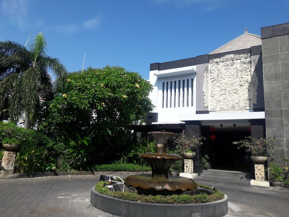 The Radiant Hotel & Spa Tuban Exterior foto